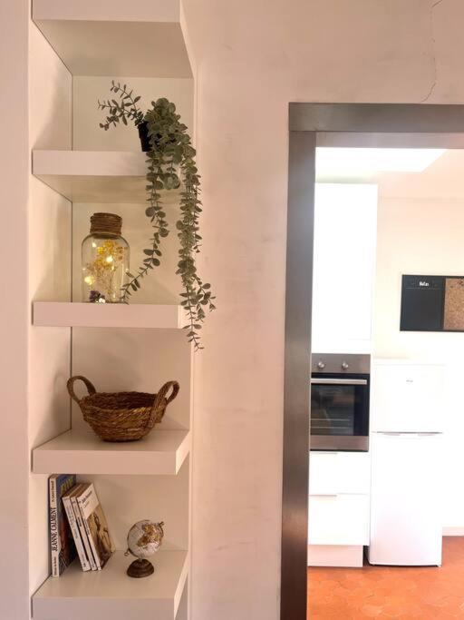 Appartement A Pied Du Centre Avec Place De Parking Arles Bagian luar foto