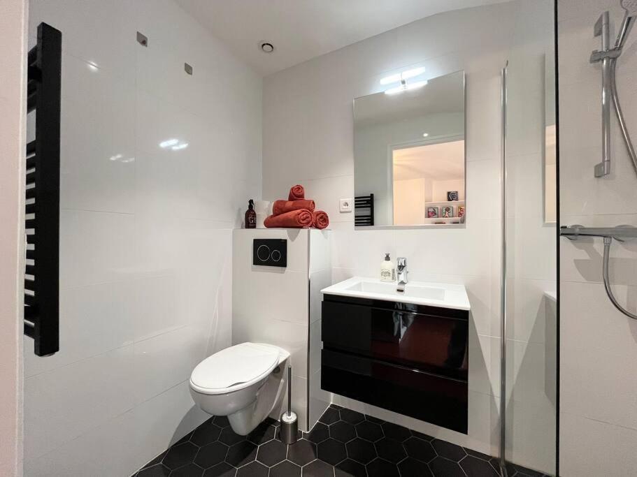 Appartement A Pied Du Centre Avec Place De Parking Arles Bagian luar foto